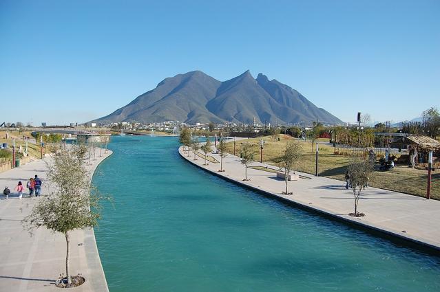 Santa Lucía riverwalk